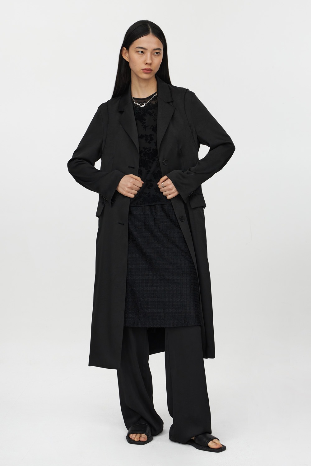 Chesterfield Coat (Women) - YOUTH.